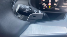 Land Rover Discovery 3.0 D300 Dynamic SE 5dr Auto Diesel Station Wagon